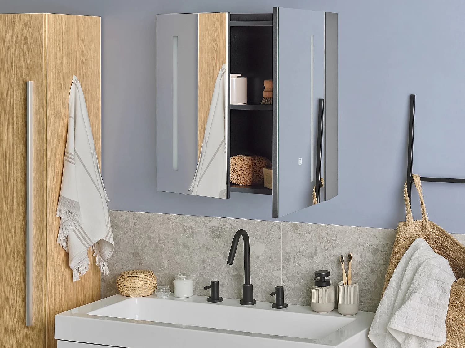 Armoire de toilette murale LED CHABUNCO 60 cm 60 cm Noir