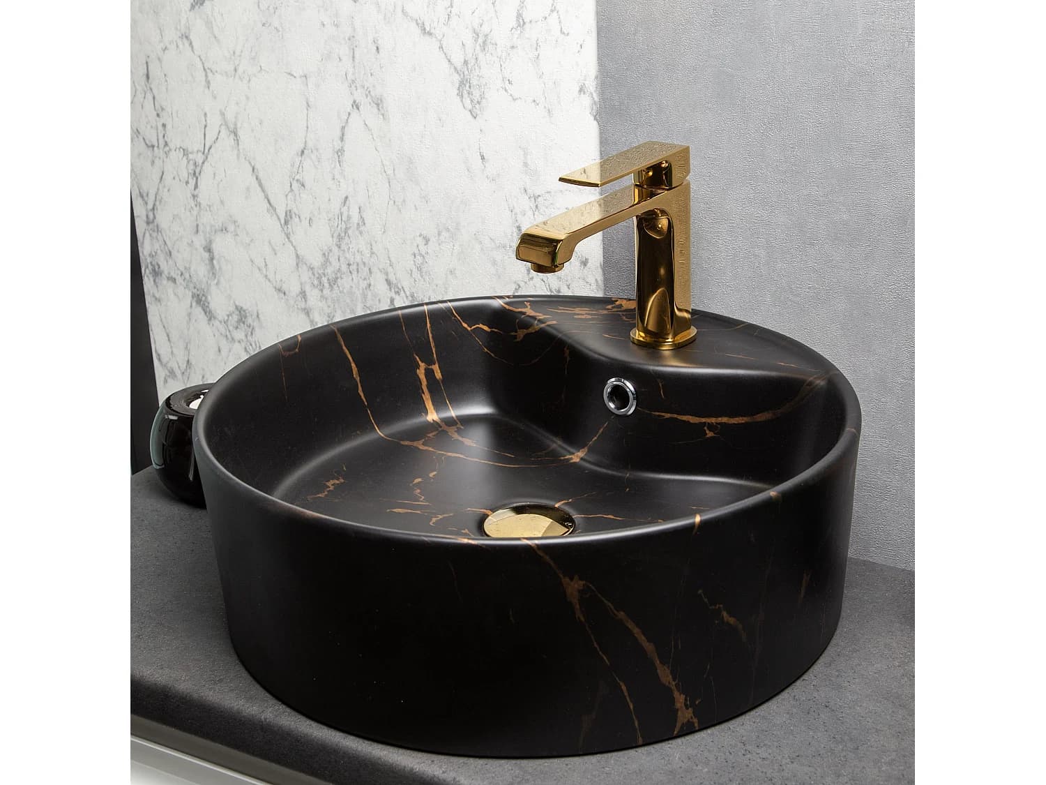 Vasque à poser ronde en céramique TANZA finition marbre noir doré Ø46 cm