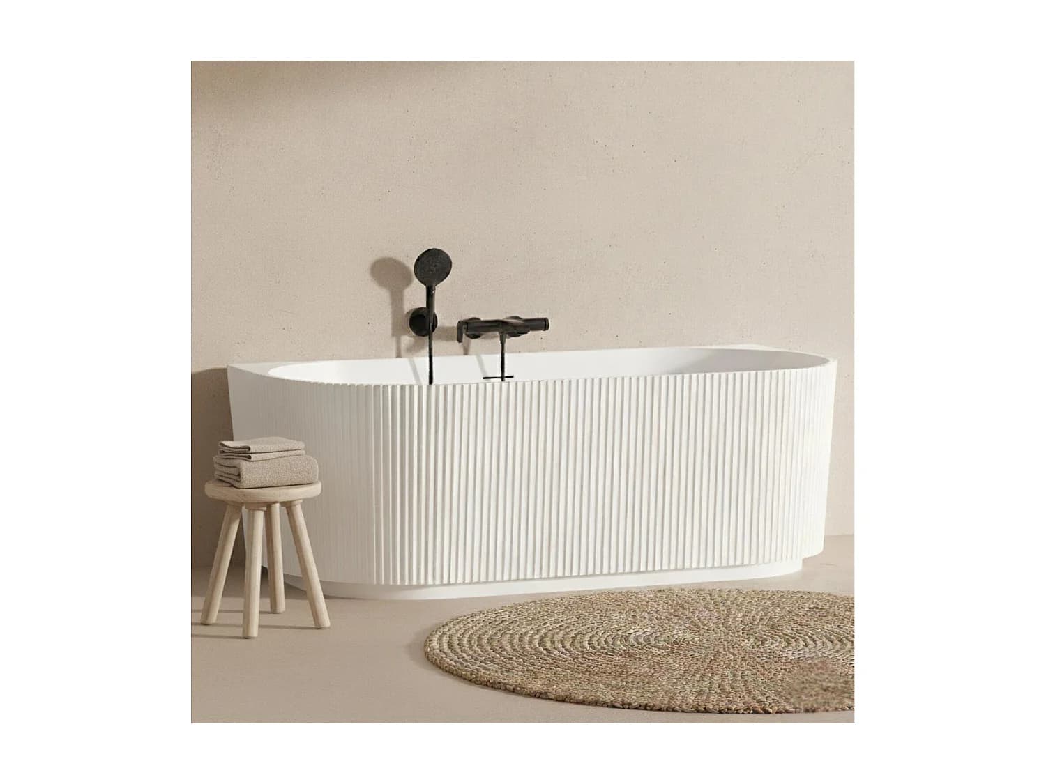 Baignoire murale striée acrylique blanche 170cm STRIA