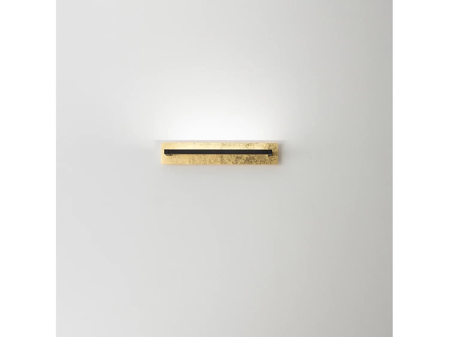Foglia - Applique Led 18W, Cct 2700K-4000K, L.63 Cm, Orientable À 340, 1440 Lm, Ip20 - Perenz - Feuille D'Or