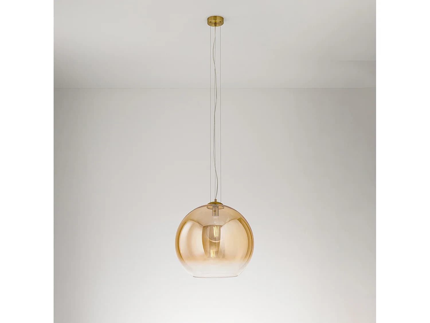 Suspension En Verre Soufflé Série 10S48526, Couleur Ambre Transparent Nuancé Et Laiton Bruni, Douille E27, Diamètre 45 Cm, Hauteur 191 Cm - Perenz