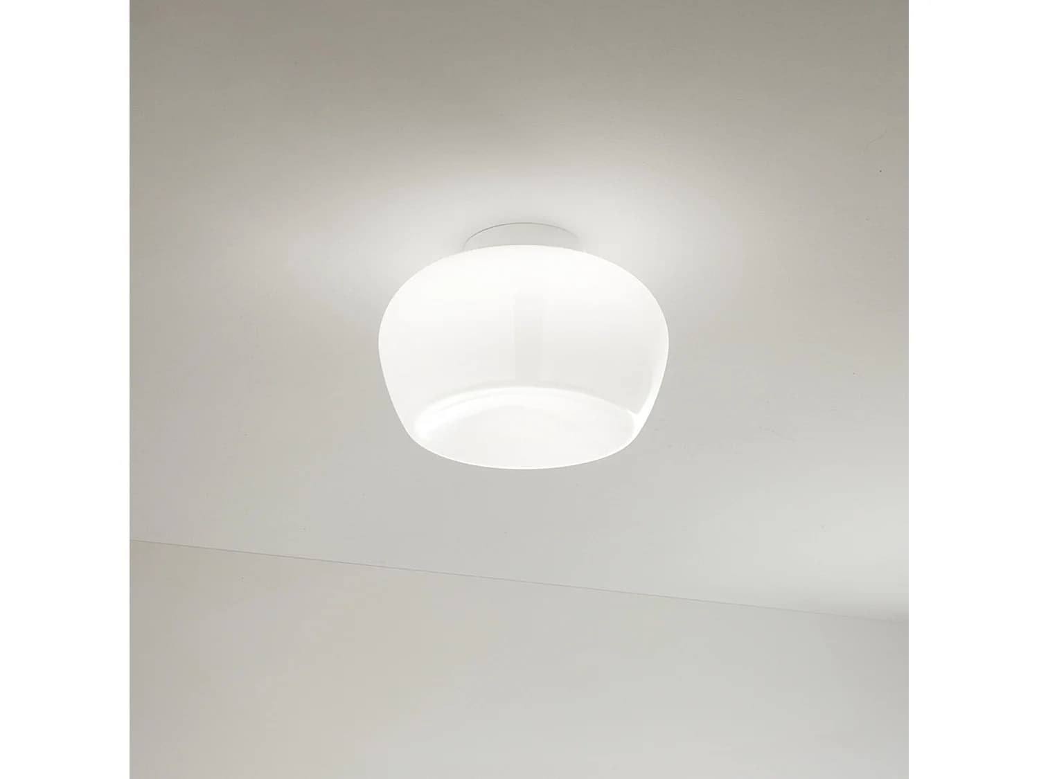 Plafonnier Led Suspension En Verre Blanc Série 10S48532, 20W 3000K, Dimmable, Structure En Métal Blanc Mat, Diamètre 38 Cm Par La Marque Perenz