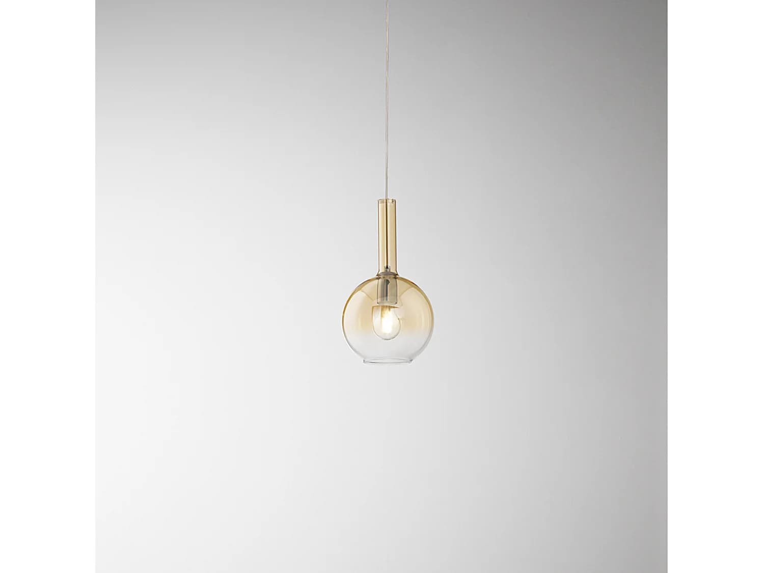 Suspension En Verre Borosilicate Ambre Dégradé, Douille E27, Design Moderne, Câble Ajustable, Diamètre 20 Cm, Ip20 - Luminaire Intérieur Perenz