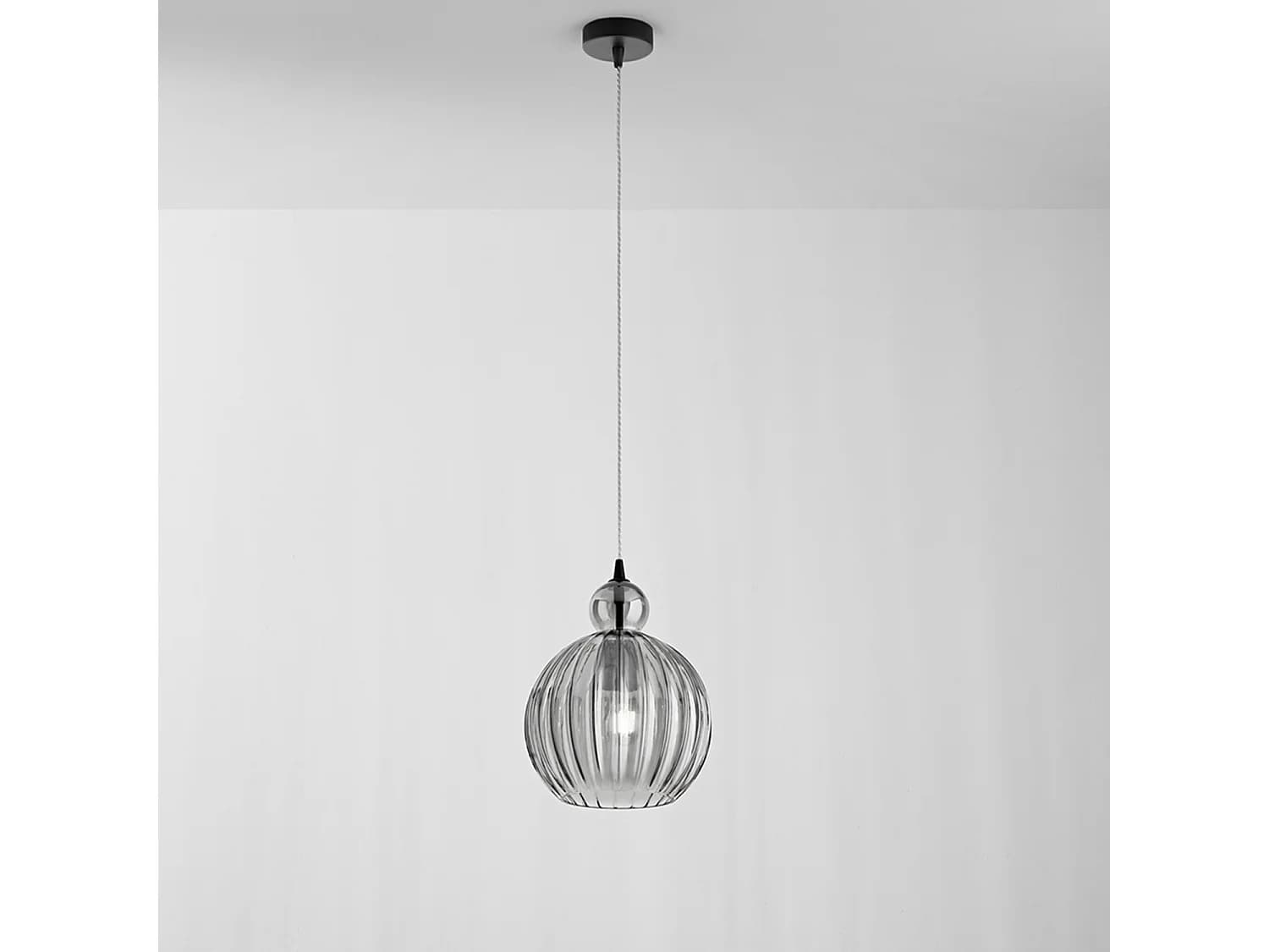 Suspension En Verre Plissé Fumé Miroir Et Noir Mat, Structure En Métal Et Aluminium, Culot E27, D.32Cm H.191Cm - Perenz, Design Élégant Et Chic