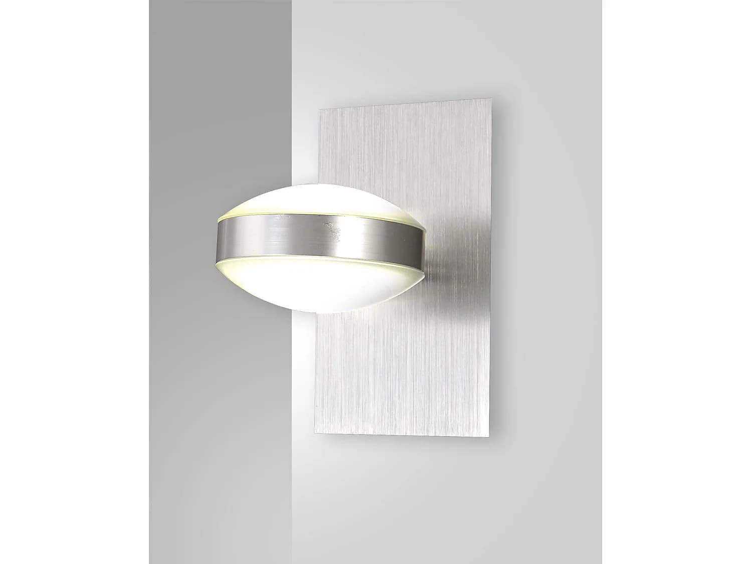 Applique Murale Mill En Métal Et Méthacrylate, Finition Nickel Satiné, Led Intégrée 16 W, Lumière Chaude 3000 K, 1510 Lm, Ip20, Code 3253-21-178