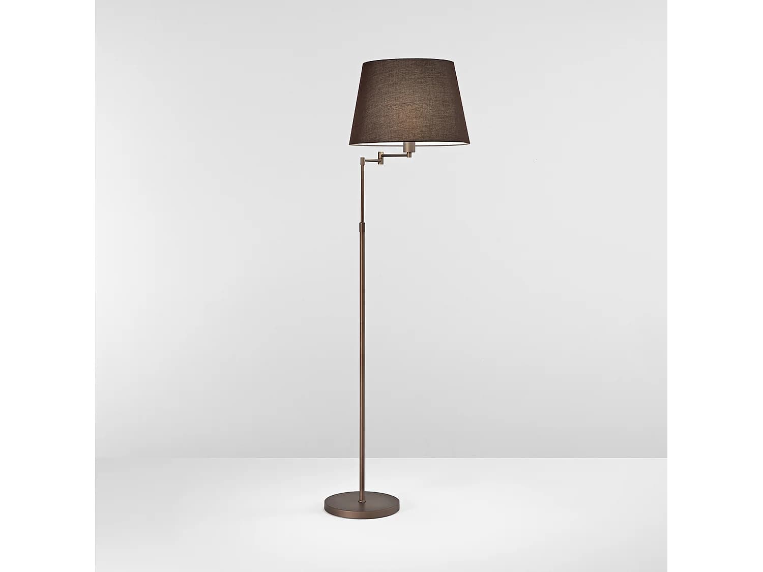 Lampadaire En Métal Marron Métallisé, Abat-Jour Assorti, Structure Flexible Et Réglable, Design Moderne D'Intérieur, 1X35W E27 Par Perenz.