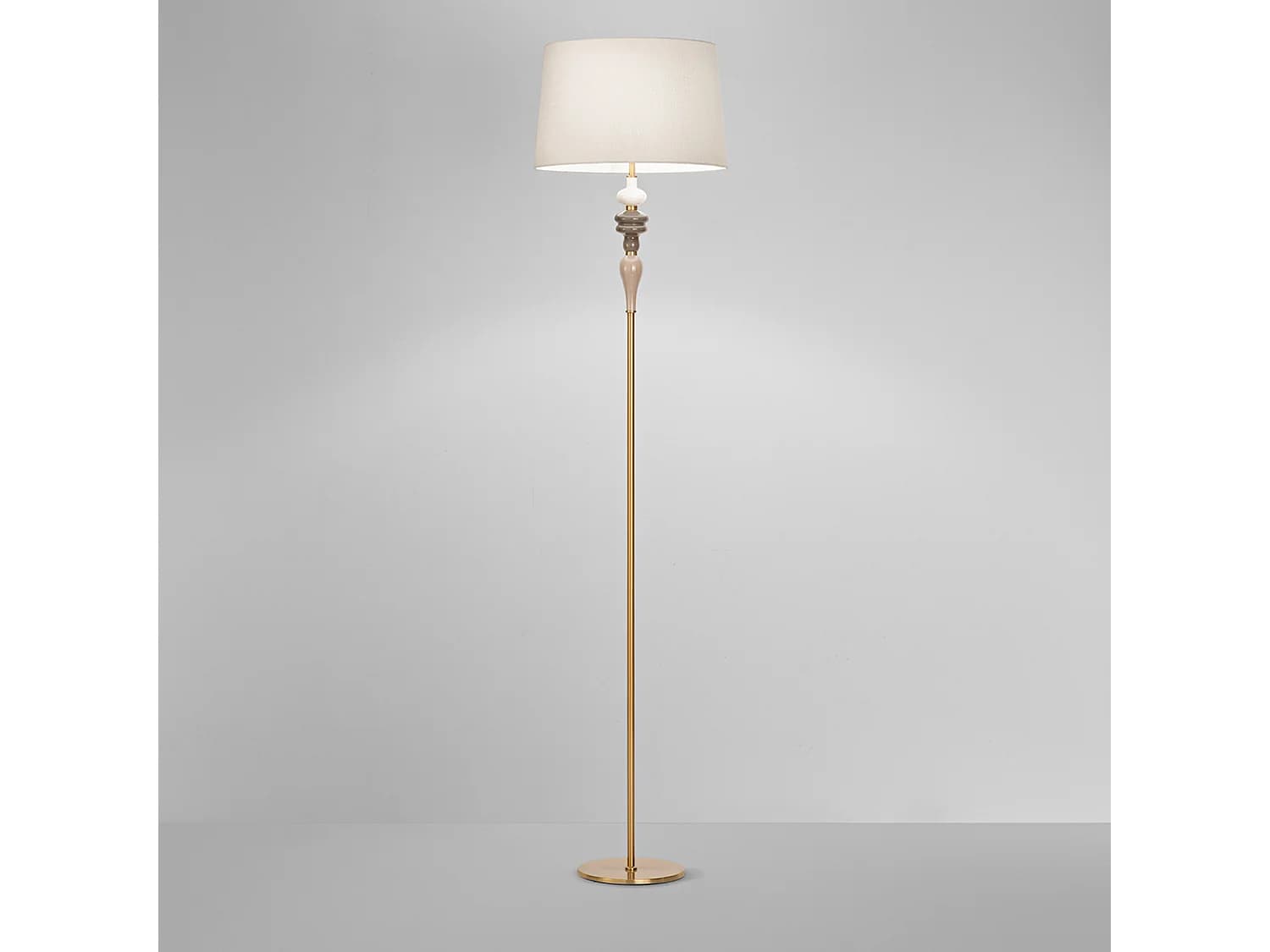 Lampadaire En Métal Laiton Brossé Et Céramique Multicolore, Abat-Jour Avana, H 170 Cm, 1X E27, Style Classique Et Élégant - Marque Perenz Srl