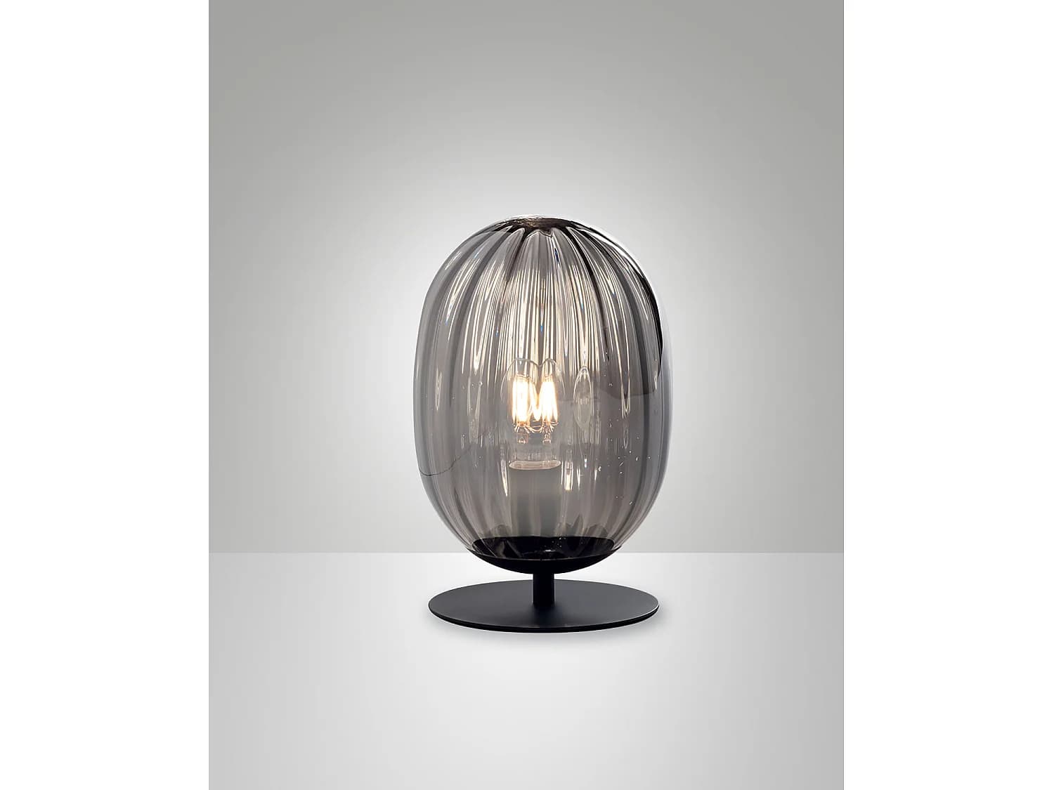 Lampe De Table Infinity En Métal Fumé Et Verre Soufflé, Design Élégant Avec Douille E27, Structure Robuste 280 Mm X 180 Mm, Classe 2