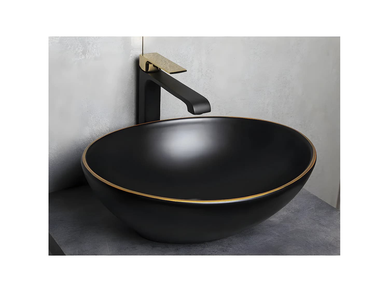 Vasque à poser ovale en céramique FORMOZA noir liseré doré 41.5 x 33.5 cm